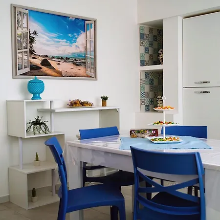 Laudani Homes 아파트 *