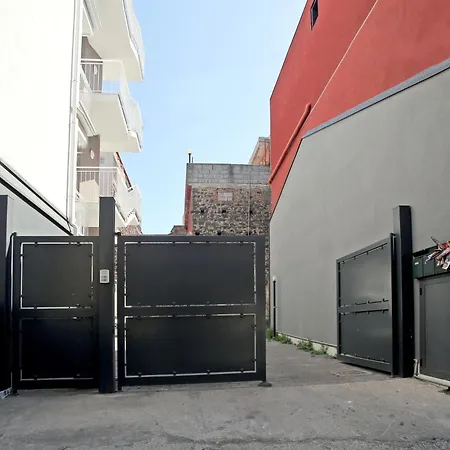 아파트 Laudani Homes *