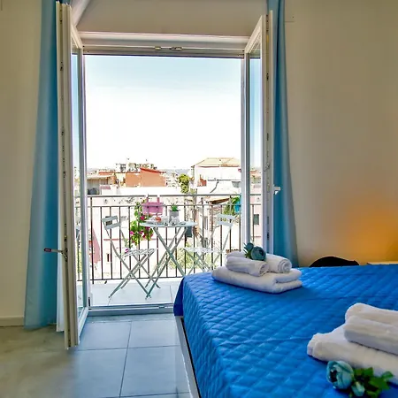 Laudani Homes 아파트 *